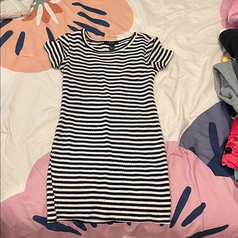 Forever 21 Navy and White Striped Top